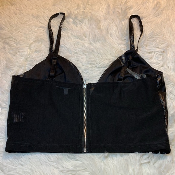 Crop Top - Picture 2 of 6